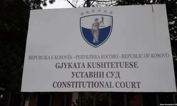 La Constitución confirma una reunión con Osman y Kurti ya no explica por qué