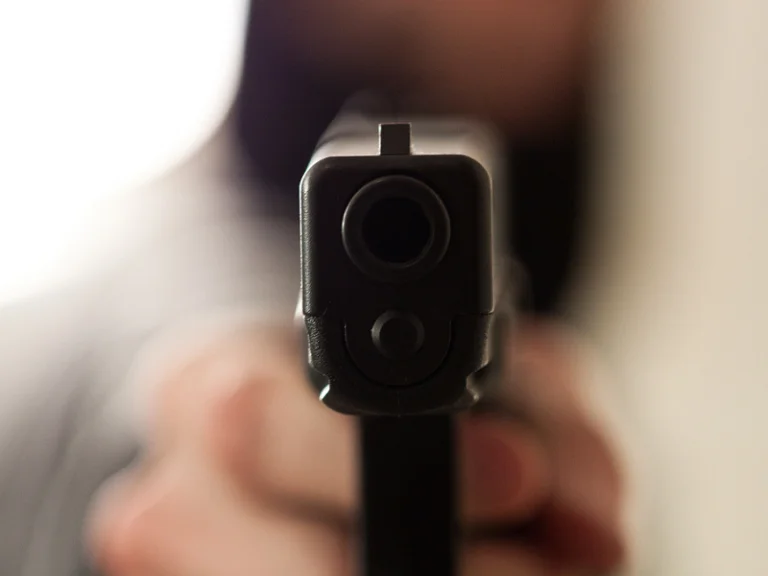 Quattro arrestati per self-trial e possesso senza permesso