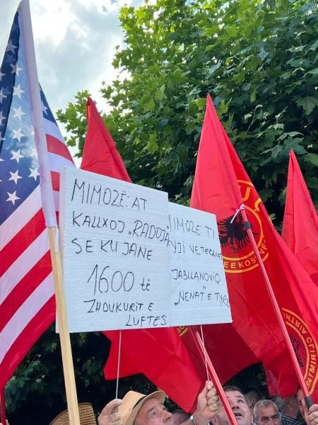 “Mimosa, do you think it's clear that Radojciq is where the missing war is”, the veterans' protests in the square