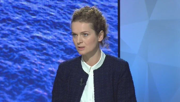 Kusari: Le statut du ministre Svecla est une grave attaque contre les journalistes, AGK pour réagir