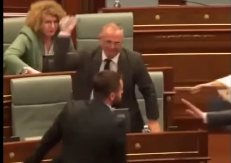 Murati Bislim interrogé par le Procureur après avoir battu au Parlement