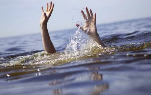 Una persona perde la vita sulla spiaggia di Golem