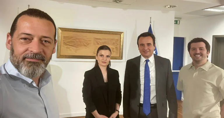 VV de PDK est passé, Pristina aide retour à VV