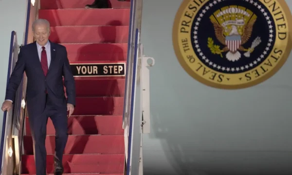 Diskussionen über die Ukraine, Joe Biden kommt in Großbritannien