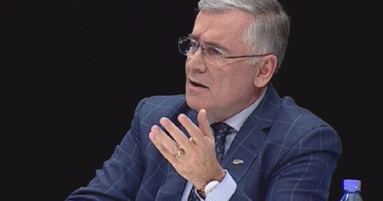 Albin Kurti n'est ni politicien ni diplomate.