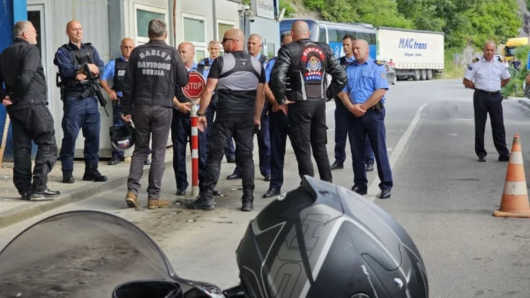 Polizei sendet serbische motoristen zurück auf Kosovos Spur