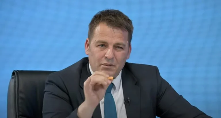 Et le mua du VV a été calmé et “lit l'opposition”: Ils nous disent d'accepter les demandes de Vucciki.