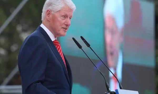 Clinton: Serbian Radicals Paralyzing Region Progress