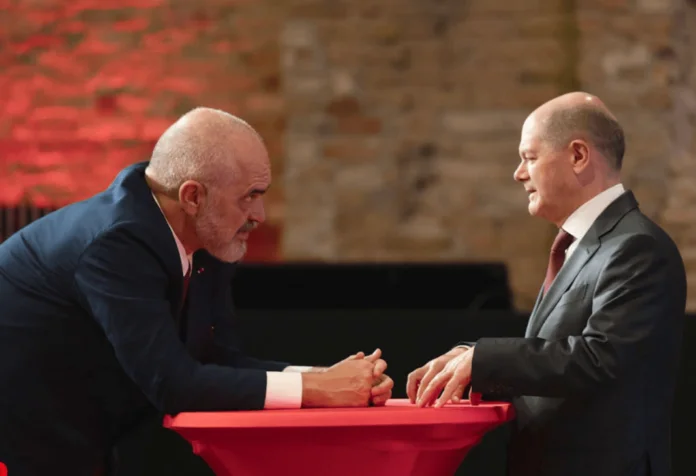 Rama: Sólo Scholz, Macron de Michel