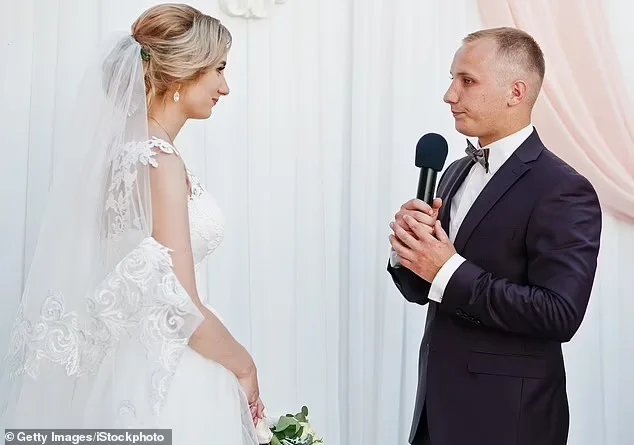 Das Mädchen weigerte sich, ihn zum Altar zu begleiten, der Vater von Sélia zahlt die Hochzeit
