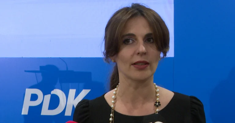 Citaku: Premier ministre Shame, Refuse Rama, Rencontre avec le Vucinate sans condition
