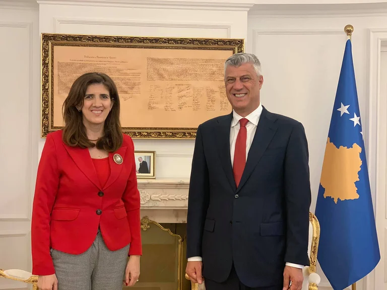 Musliu: Kurt vede Thaci nel suo sogno, e morto, Thaci ha più peso di lui.