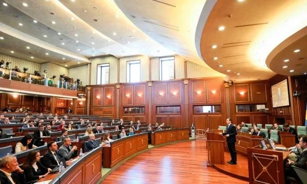 Opposition auf der Suche nach Wegen, um Kosovo “impact”
