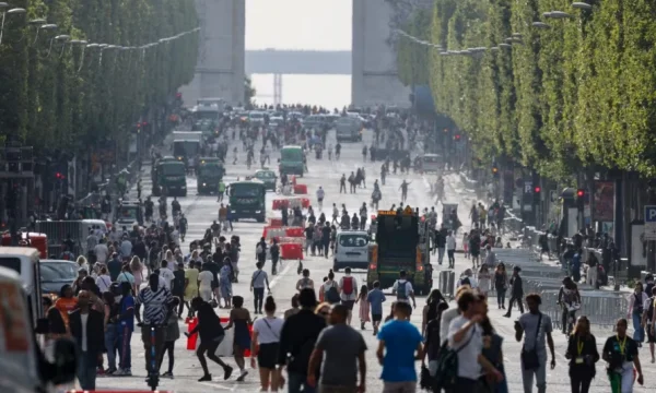 Calming the Situation in Frankreich