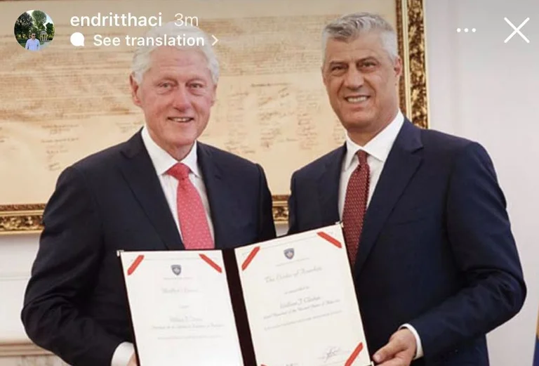 Andrew Thaci après la décoration de Clinton à Tirana: les citoyens honorent les amis