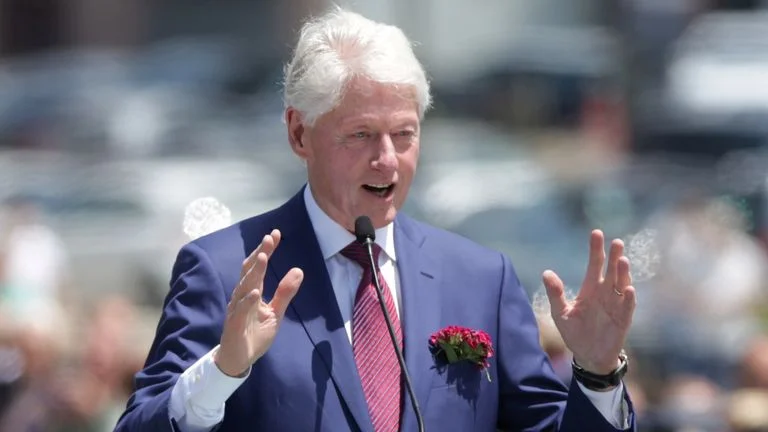 Bill Clinton in Albania oggi, questo è il suo programma