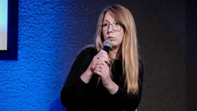 scrittore ucraino Victoria Amele è assassinato