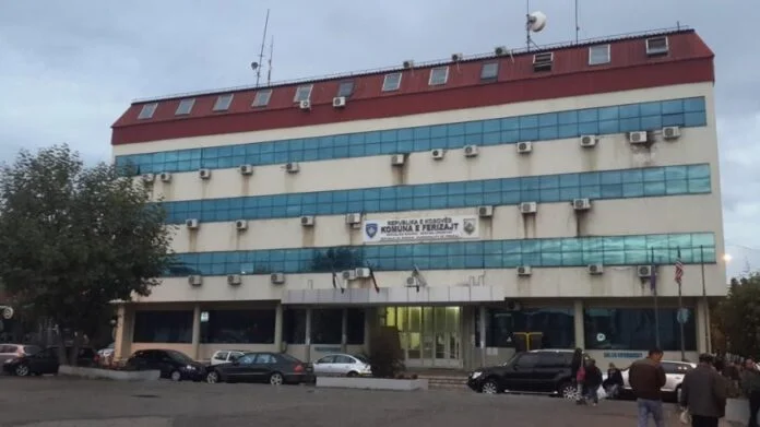 Sponsored the book where there were charges against former KLA leaders, Ferizaj municipality comes up with a public clarification
