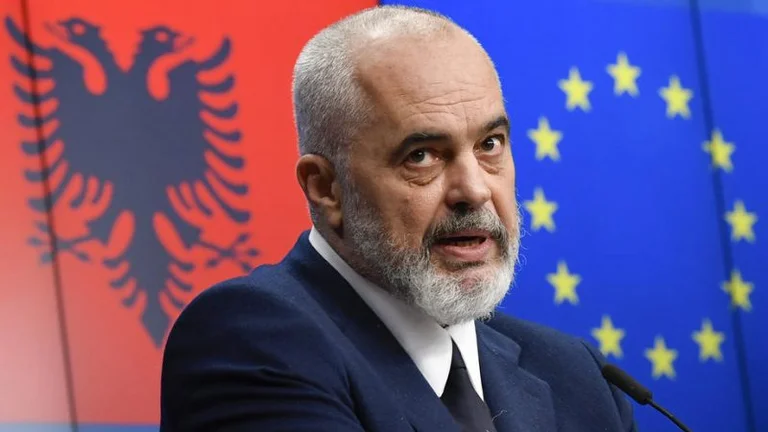 Edi Rama: Nuk dua të jap mend, por për Italinë mirëpritja e refugjatëve afganë është një detyrë