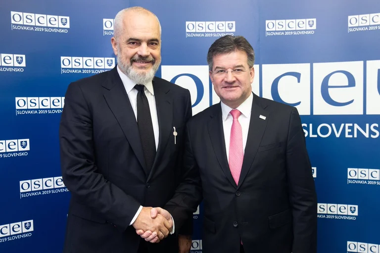 Lajçak: Rama luan një rol aktiv në dialogun Kosovë-Serbi, e njeh mirë situatën në terren