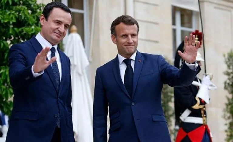 Reagimi i Francës për lirimin e tre policëve: Edhe Kosova të angazhohet pa vonesa për daljen nga kriza