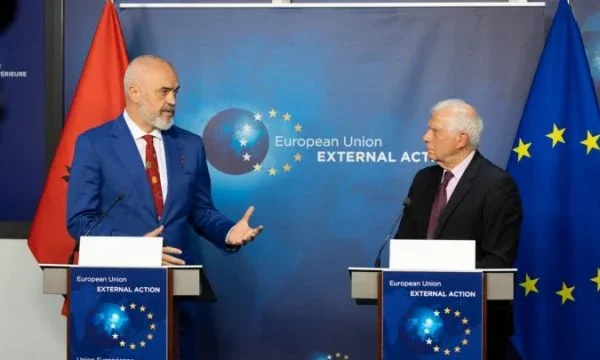 Rama pas takimit me Borrell: Nuk mund të lejojmë që zhvillimet në veri të ndikojnë keq në rajon