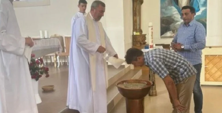 Flet profesori drenicas që u bë katolik: Më herët nuk kisha fe