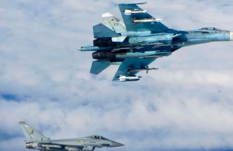 Rusia thotë se avionët luftarakë britanikë iu afruan kufirit të saj