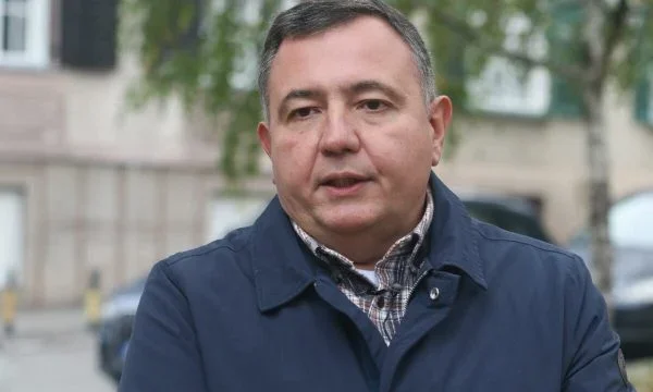 Analisti serb: Lirimi i policëve të Kosovës është kapitullim për Vuçiqin, më mirë të mos i arrestonte