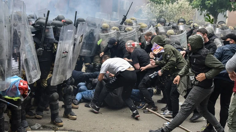 Serbia propozon “plan me katër pika” për shtensionimin e situatës në veri