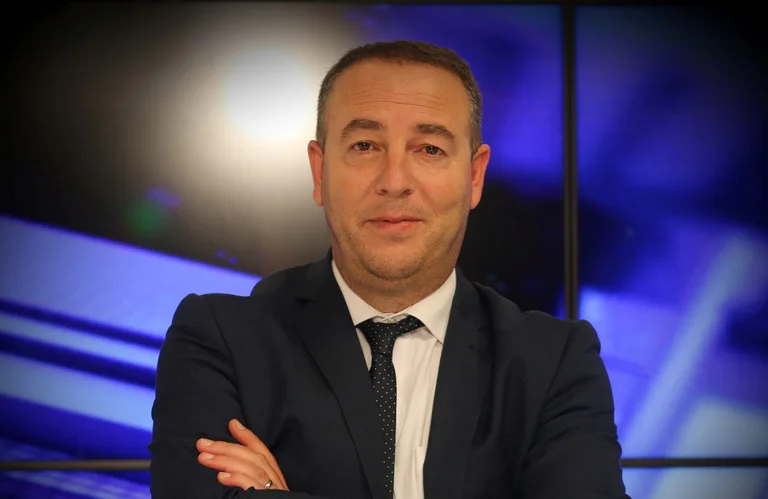 Berisha: Ero scioccato da come Aritosit Arifi-Bissimi, non lasciare Faton fuori dalla collusione con gli amici negli Stati Uniti.