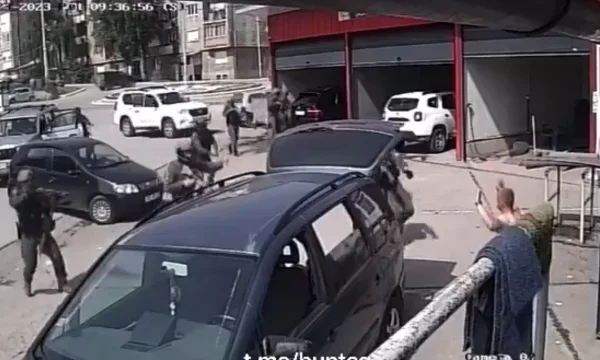 Il momento dell'arresto di “Russia