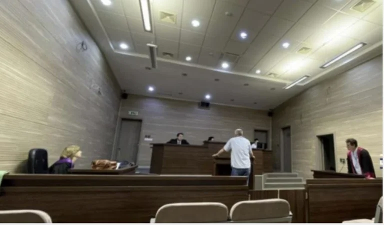 Il primo omicidio di un anno a Podujevo, il testimone dice che il padre ha ucciso il ragazzo per due residenze a Fushe-Kosovo
