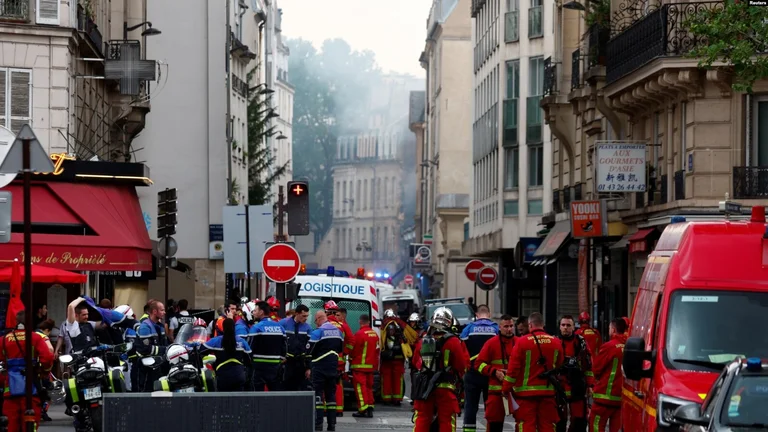 Diez heridos después de una poderosa explosión en París