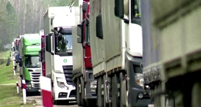 Le gouvernement change la décision, désormais seulement les machines chargées de Serbie
