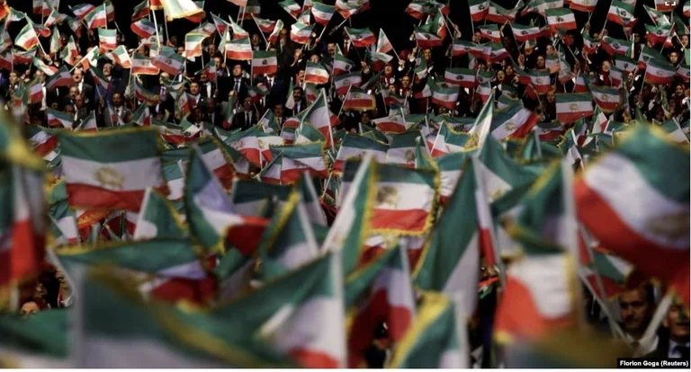 Gli iraniani in Albania respingono i controlli di polizia
