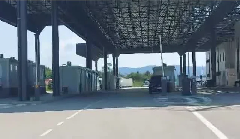 Kleine Fahrzeugzirkulation, Merdare Ansicht