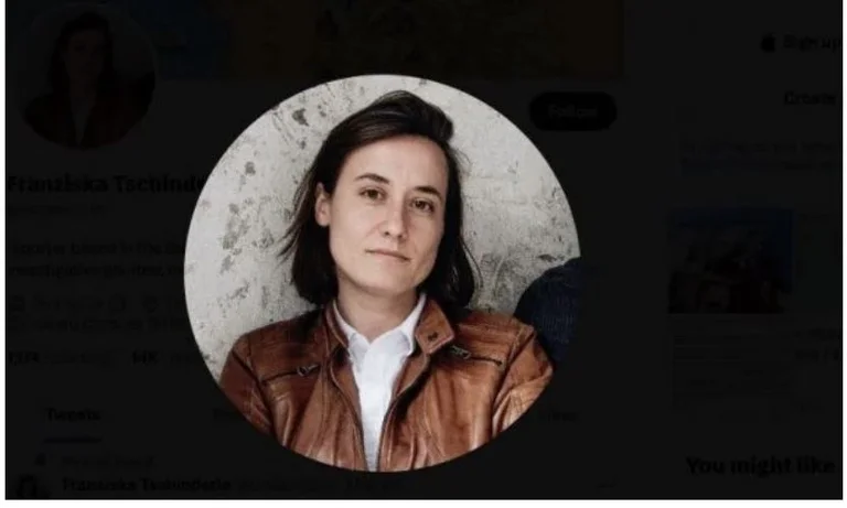 Periodista austriaco: He oído que Kurt ha cancelado varias reuniones.