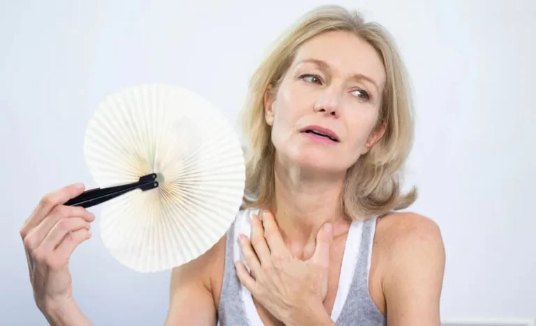 Experten zeigen, wie Sie Wärme während der Menopausis entfernen können