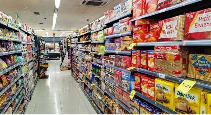 ¿Los precios aumentarán de la prohibición de los bienes serbios?