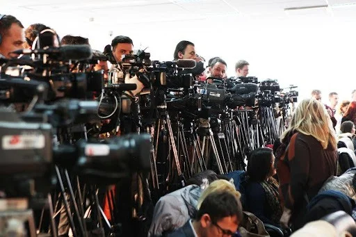 Les journalistes lancent une campagne à partir de lundi : pour protéger les médias du pouvoir