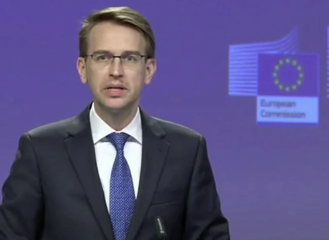Stano répond que les visas sont inclus dans les mesures de l'UE concernant le Kosovo