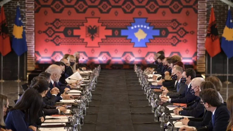 Top Channel: Regierungssitzung zwischen Kosovo, Albanien abgesagt