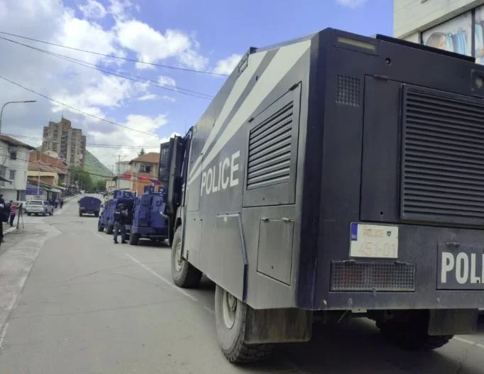 Bosnienks' Nachbarschaft blockiert, Szeneansicht