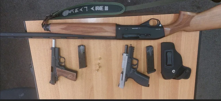Gun confiscated in Kacanik, two citizens escorted to police