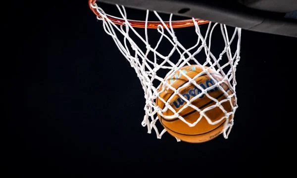 La FIBA exclut éternellement le juge du Kosovo pour les ruses