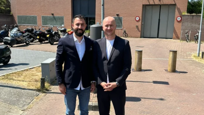 Minister Krasniqi, Vorsitzender der Türkei, besucht ehemalige KLA-Leiter in Den Haag