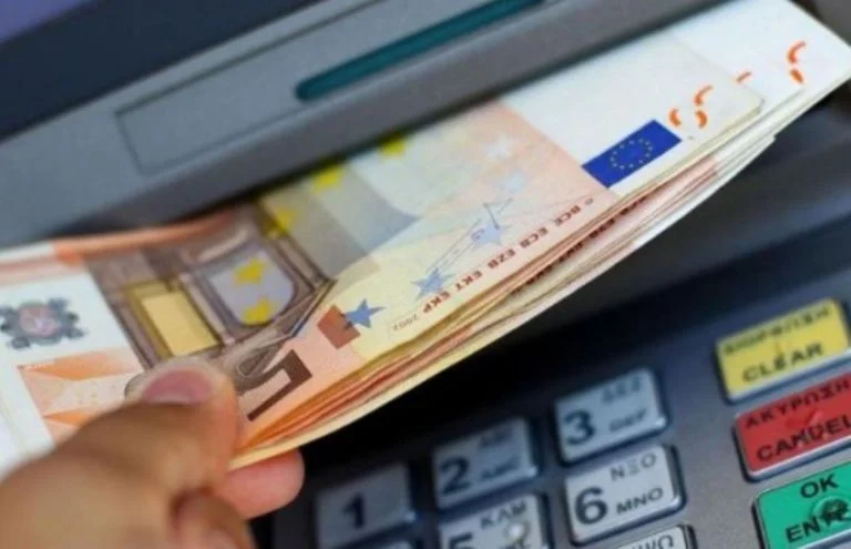 Preiserhöhungen, steigende Verbraucherkredite