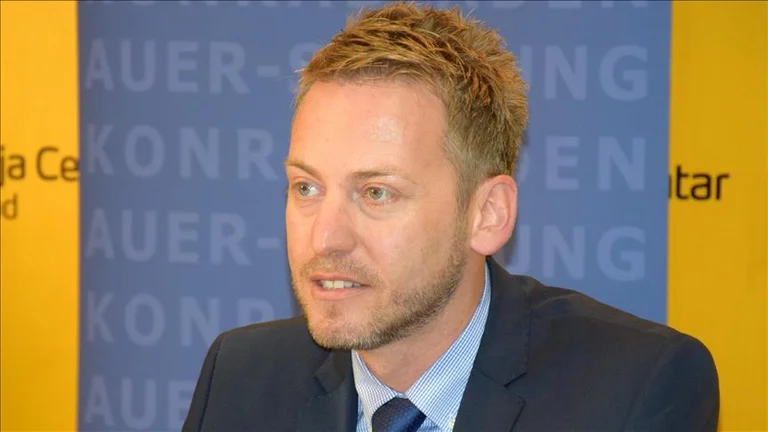Ilir Deda reporting: Kosovo has been unfairly placed in scandalous clashes with guarantors of its citizenship