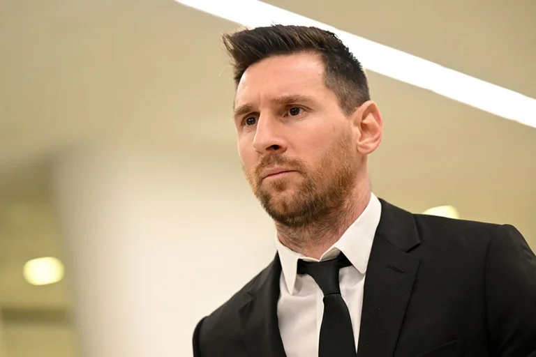 Pas à Barcelone, ni à l'Arabie. Mess va en Amérique.
